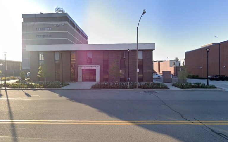 21734 carsen n. ruperto esq 768x480