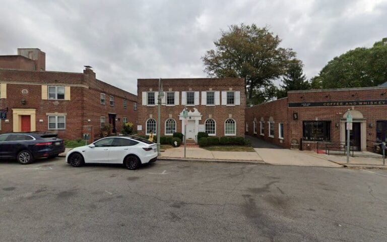 25107 haws burke pc 768x480