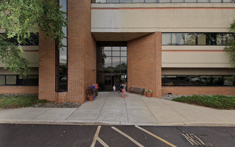 31955 richard j. hollawell associates