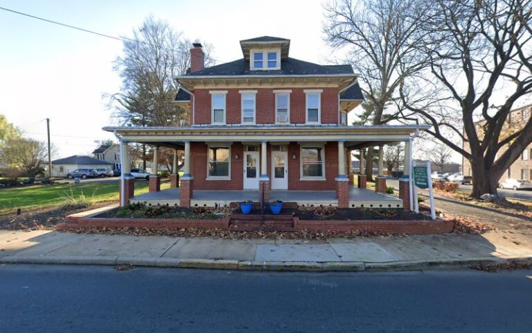 33198 small michael h 768x480