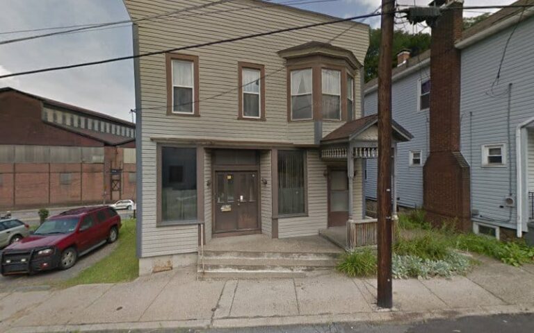 33827 svirsko alex l 768x480