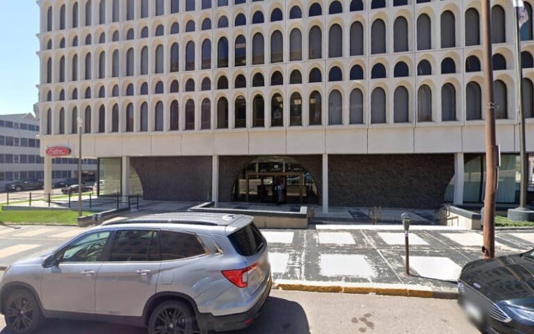 100462 bixenman scott l 768x480