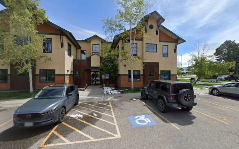 100650 black marjorie 768x480