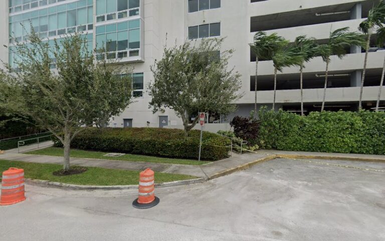 101484 blaustein donna r 768x480