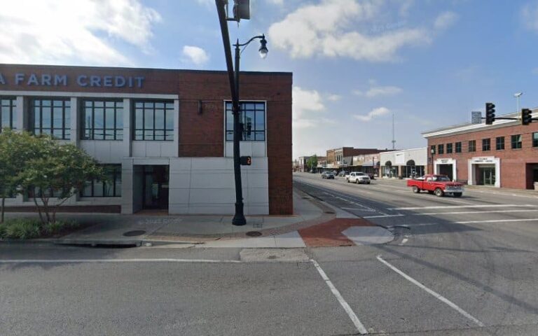 103238 bond botes sykstus tanner 768x480