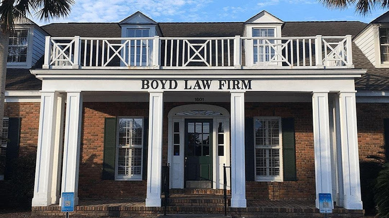 104869 boyd law firm llc