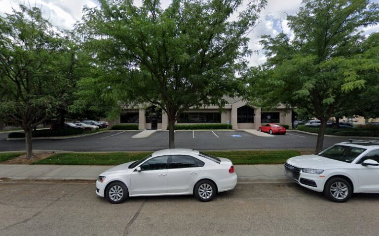 105443 bradley b poole law office 768x480