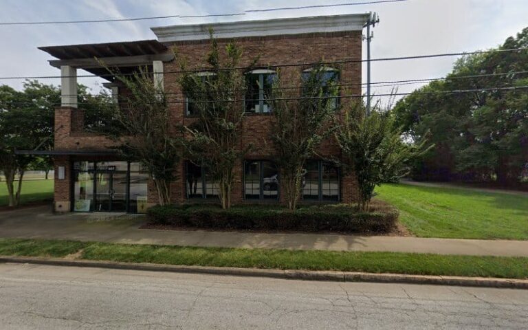 114362 business construction law 768x480