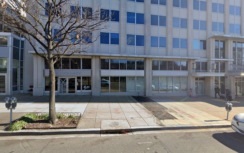 122107 center for law education
