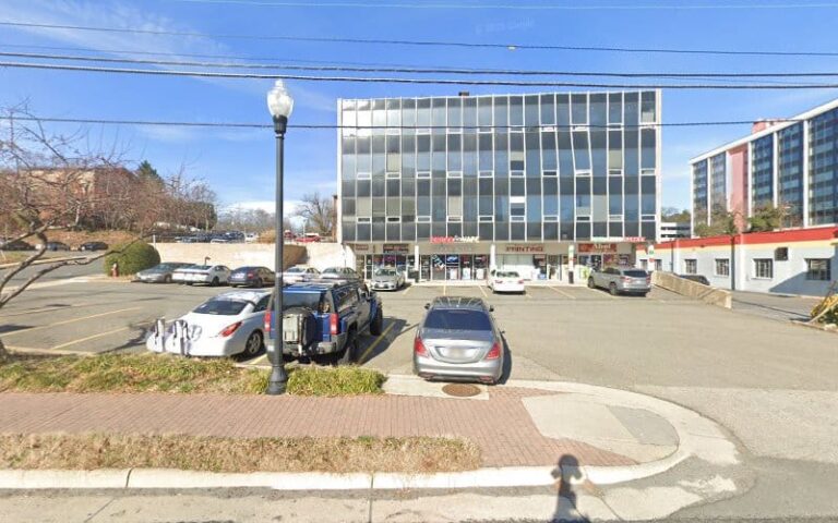 124900 cherkasky clare 768x480