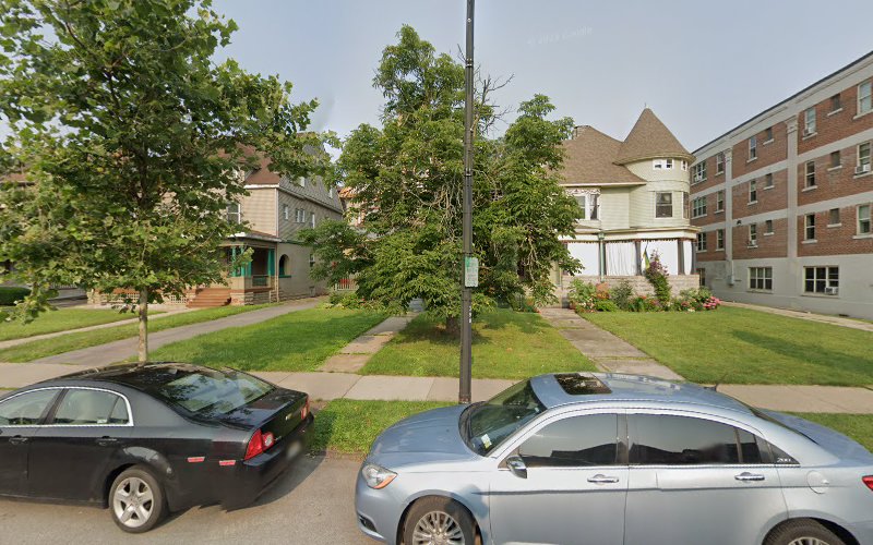 126716 christopher d. smith associates