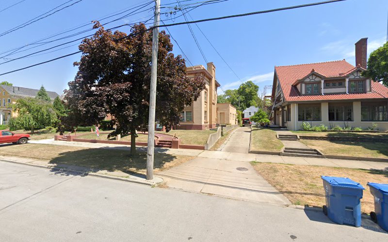 129525 clifford law offices