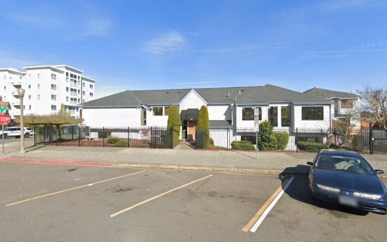 138108 cross geoffrey c 768x480