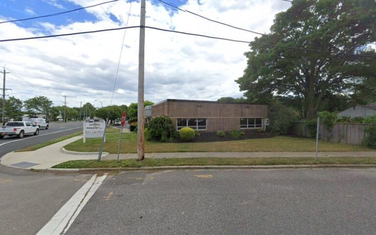 151136 desena sweeney 768x480