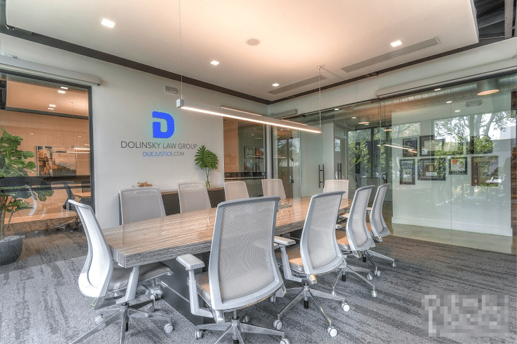 154785 dolinsky law group