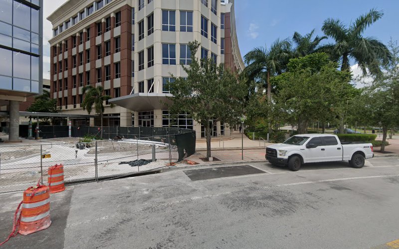 156086 doral 8333 office llc
