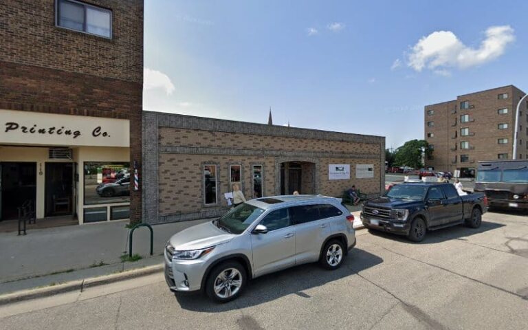 164149 ellig van r 768x480