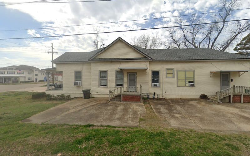 164161 ellington law office