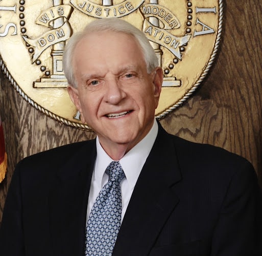 166851 ernest kirk ii llc