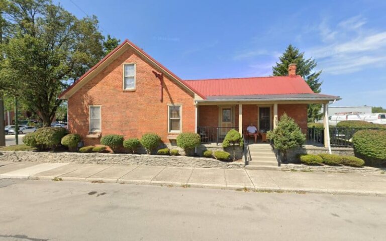 174938 flower jason n 768x480