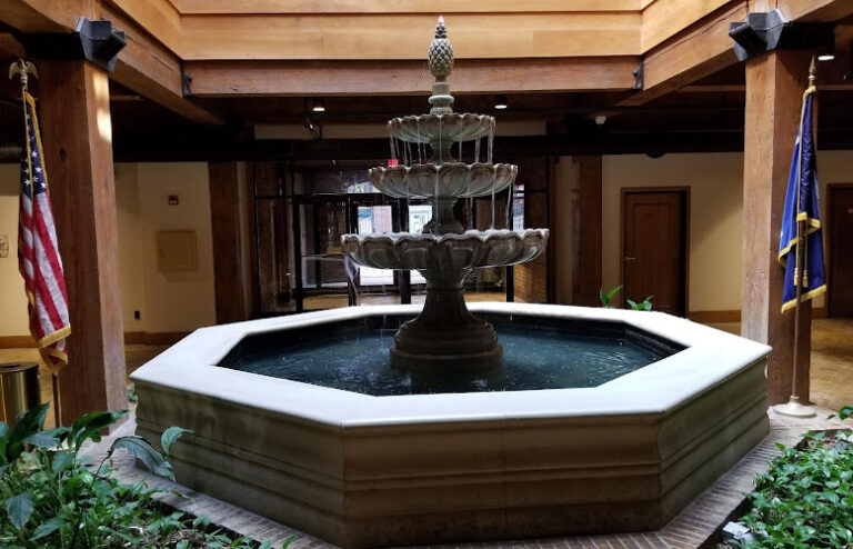 186114 gibbs holmes 768x494