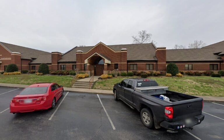 186646 gill byron m 768x480