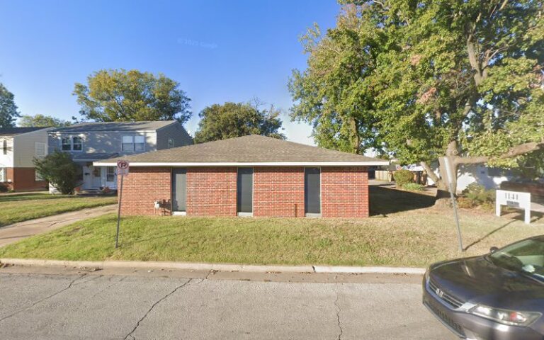 194030 gresham ollie w 768x480