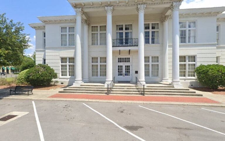 195535 gulfport city attorney 768x480