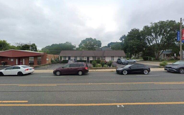 195841 gurysh leeann l 768x480