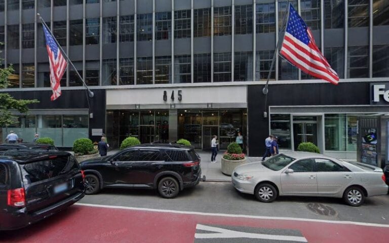 200001 harold s. poster 768x480