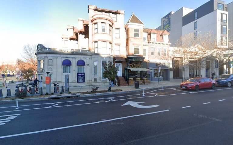 203360 hector g mora esq 768x480