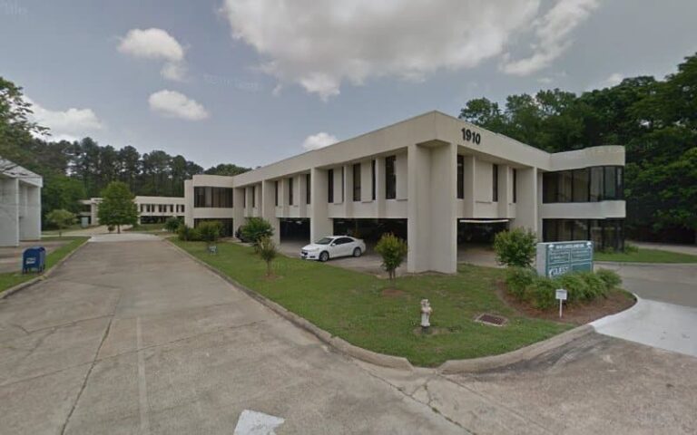 204565 henley lotterhos henley 768x480