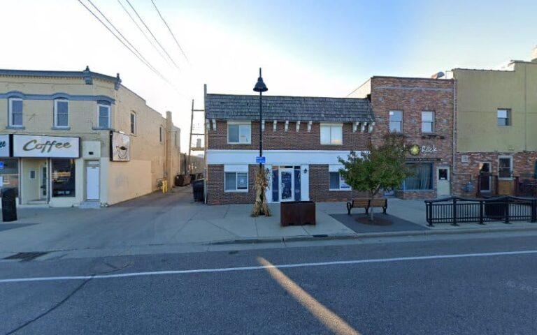 204622 henney timothy c 768x480