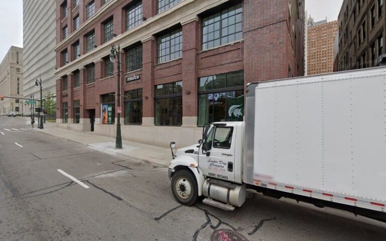 204783 henry kathy l 768x480