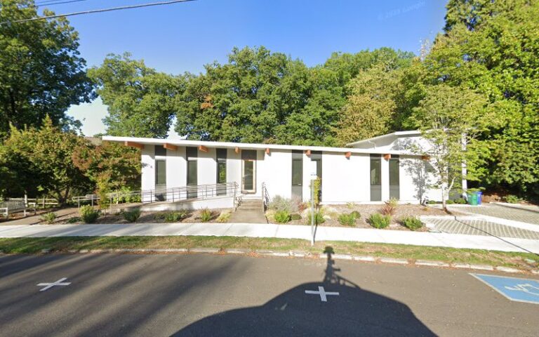 204986 henzel law offices 768x480