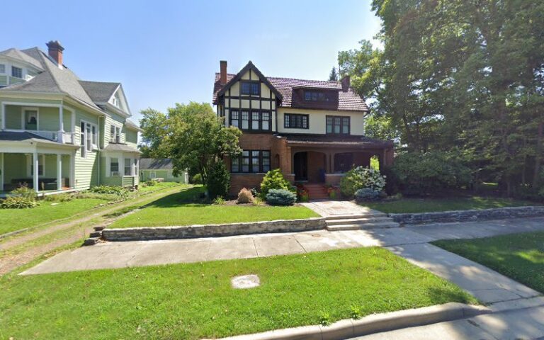 205588 herriman charles e 768x480