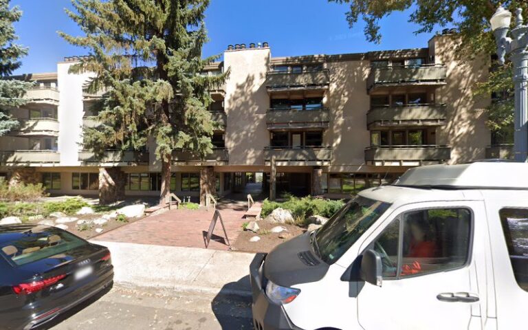 208731 holland hart llp 8211 aspen 768x480