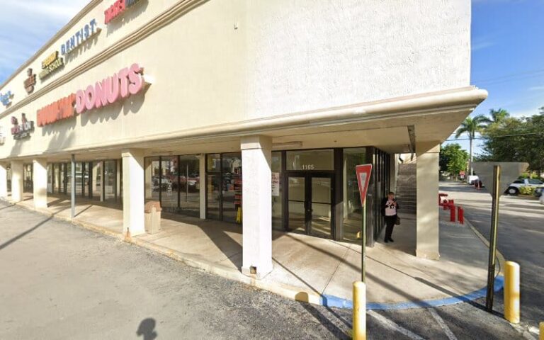 208920 hollander ted l 768x480