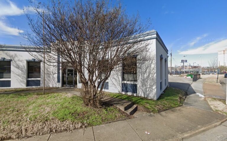 209452 holton law firm 768x480