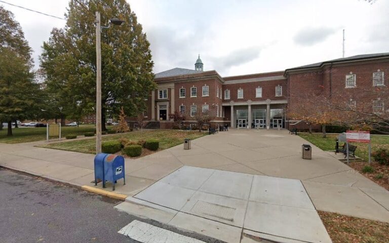 209680 honorable tony kitchen 768x480