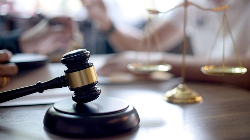 210100 horizons law group llc