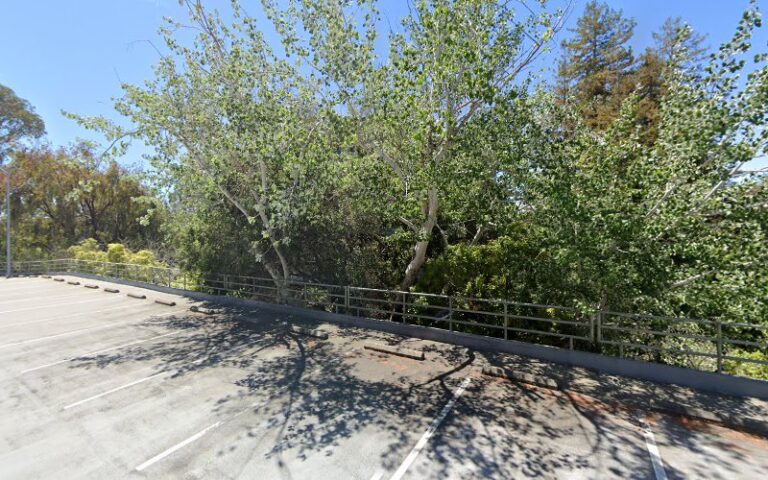 211314 howie smith 768x480