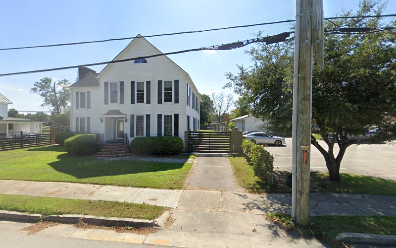 211949 huggins law firm