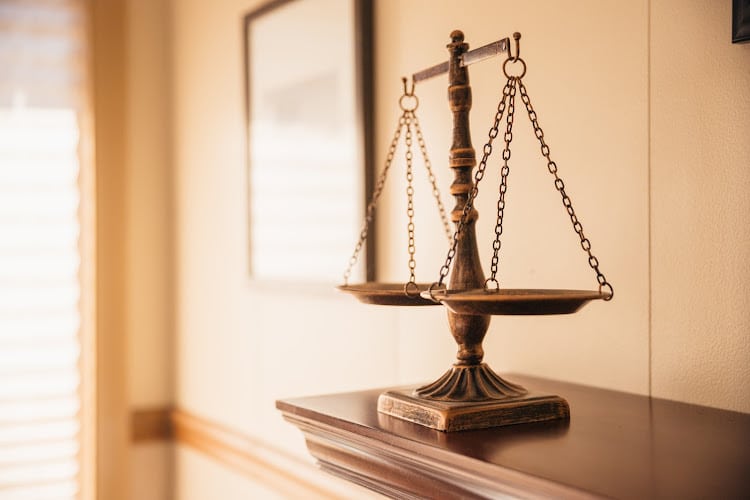213290 hutchinson andrew law office