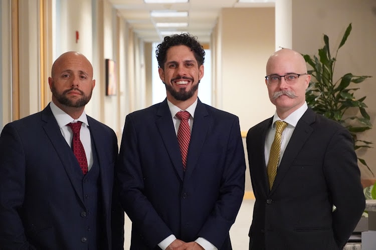 214859 industria business lawyers llp