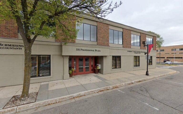 219488 james anderson anderson larson hanson 768x480