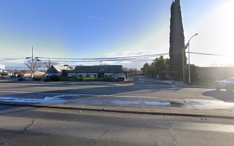 219498 james b macy law office