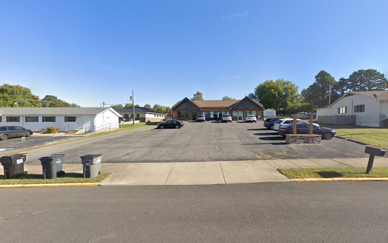 219943 james e story law office