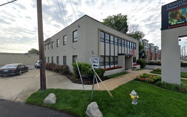 223192 jay tronfeld lawyer 768x480