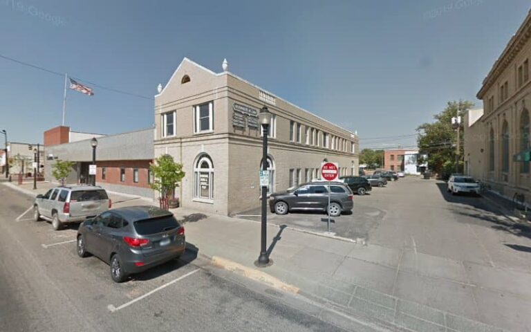 230973 johnson berg saxby 768x480